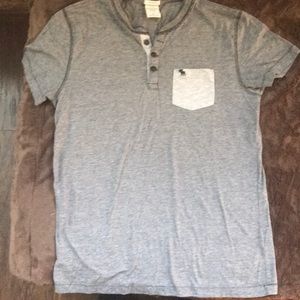 Abercrombie tee
